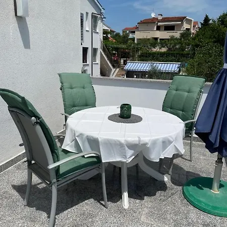 Haus Vantea Apartment *