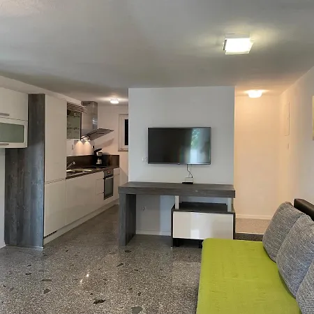 Haus Vantea Apartment *