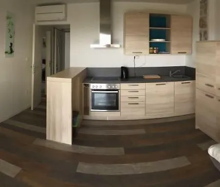 Haus Vantea Apartment